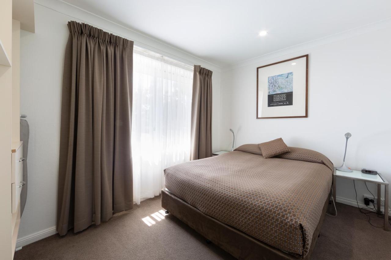 Forrest Hotel & Apartments Canberra Exteriér fotografie